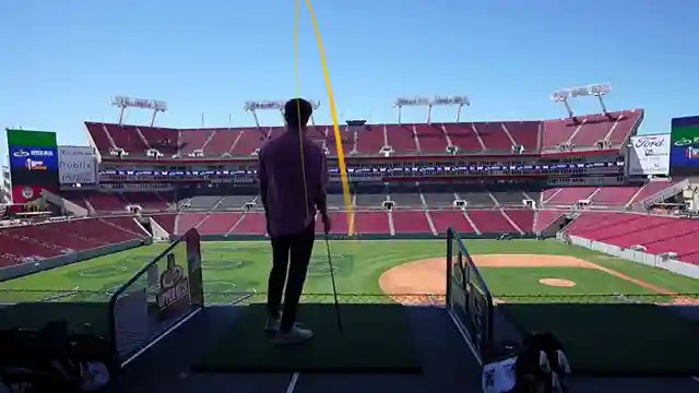 unique-golf-challenge-at-raymond-james-stadium-with-lets-play-thru