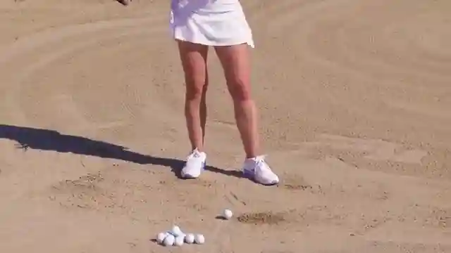 master-bunker-play-expert-tips-for-greenside-shots-and-precision-drills