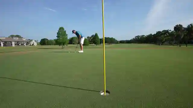 pxg-bat-attack-putter-review-innovative-design-and-green-performance