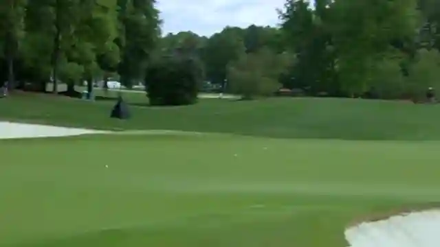 masterful-golf-rory-mroys-lead-with-precision-shots-and-confident-swings