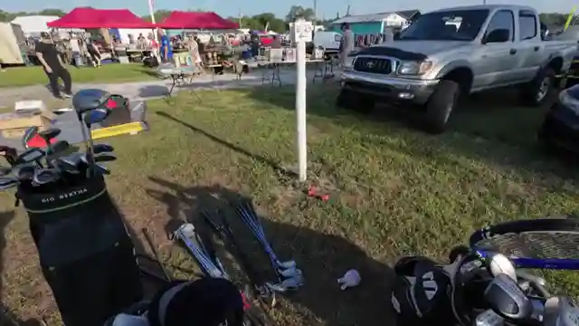 golf-club-treasure-hunt-florida-flea-market-adventure