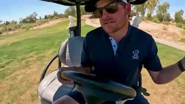 golf-showdown-team-takes-on-critic-kyle-at-auction-southern-dunes