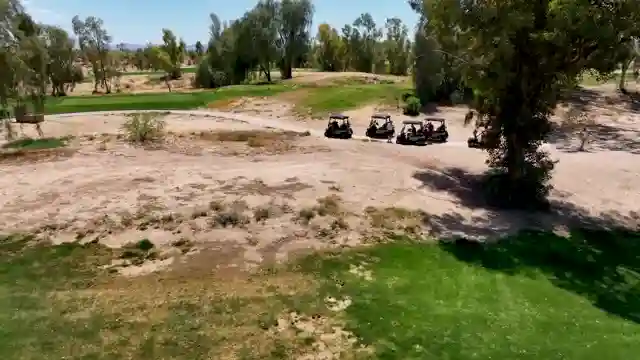 golf-showdown-team-takes-on-critic-kyle-at-auction-southern-dunes