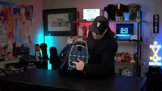 esque-echo-stlk-14-way-standbag-review-innovative-features-unveiled