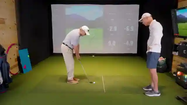 master-chipping-techniques-expert-tips-for-precision-around-the-greens