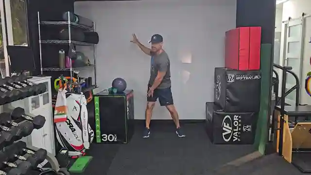 master-your-swing-golf-drills-with-squishy-ball