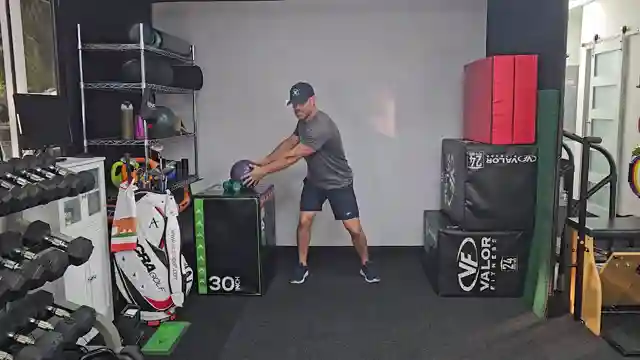 master-your-swing-golf-drills-with-squishy-ball