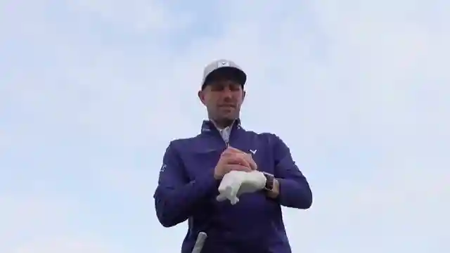 thrilling-18-hole-golf-match-coach-lockeys-secret-weapon-revealed