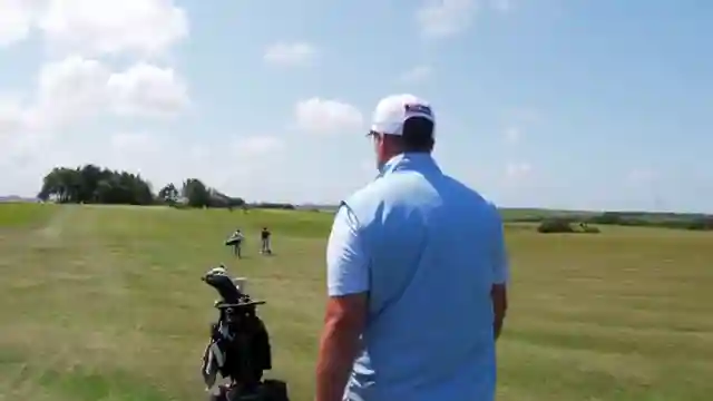 peter-finch-golf-defending-title-at-notn-golf-club-against-windy-challenges
